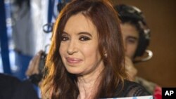 Shugabar kasar Argentina, Cristina Fernandez de Kirchner, wadda ke shirin fara jiyyar cutar sankarar makogwaro a makon gobe