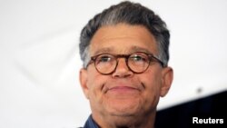 Senador Al Franken dijo en una entrevista que no recuerda si tocó de manera inapropiada a las mujeres que lo acusan.