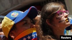 La manifestación fue convocada por líderes estudiantiles de la capital Caracas, que reclaman claridad del gobierno. 