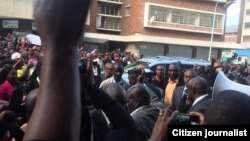 Abaselkeli bebandla le MDC-T bezobona umkhokheli wabo, uMnu. Morgan Tsvangirai