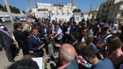 A Alger, Macron choisit de mettre l'accent sur la vérité au lieu de la repentance
