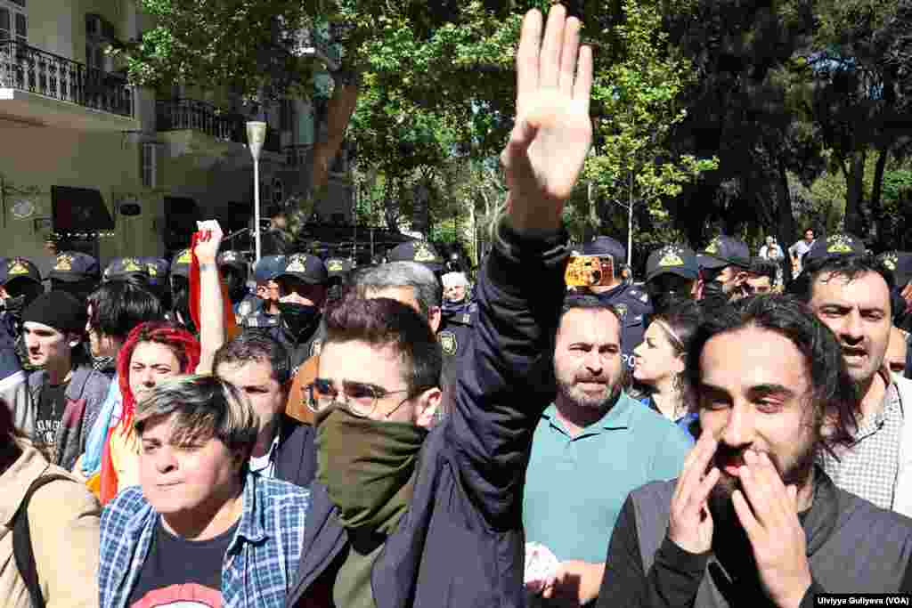 Bakıda “&#214;ld&#252;rmə ədaləti, dayandır cinayəti!” ş&#252;arı ilə etiraz aksiyası ke&#231;irilib