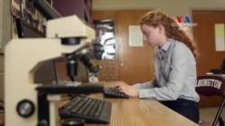 17 ամյա Սոֆիան աշխատում է արհեստական մակրոմոլեկուլային ռոբոտի ստեղծման ուղղությամբ
