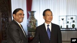 د هند وزیراعظم وین جیاؤ باؤ او د پاکستان صدر آصف علي زرداري