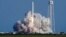 Ракета Northrop Grumman несет космический корабль Cygnus, который будет доставлять грузы на Международную космическую станцию