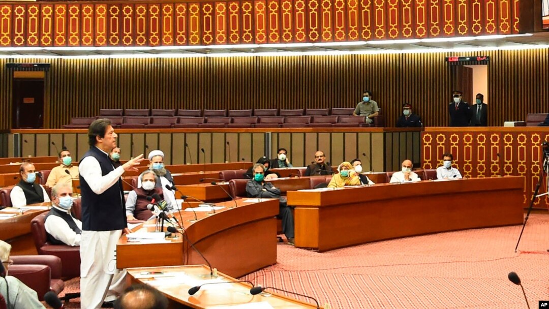 فوجداری قوانین میں مجوزہ ترامیم کے مطابق ایف آئی آر کی ڈیجٹلائزیشن، ٹرائل کے طریقۂ کار، اپیل، الیکٹرانک و ڈیجیٹل ذرائع سے شواہد اکٹھاکرنے، فوجداری نظام میں بین الاقوامی معیار سے ہم آہنگ جدید آلات کا استعمال، پلی بارگین اور ویڈیو کو شواہد کے طور پر استعمال کرنا شامل ہے۔(فائل فوٹو)