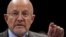 El director Nacional de Inteligencia, James Clapper, testifica ante el Comité de Inteligencia de la Cámara de Representantes.