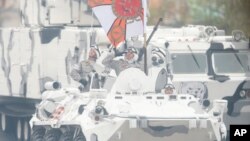 Арктическая военная техника на Красной площади в день парада Победы. Россия, Москва, 9 мая 2017.