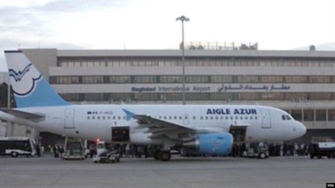 Pesawat, yang dioperasikan oleh maskapai penerbangan Perancis Aigle Azur mendarat di Bandara Internasional Baghdad.
