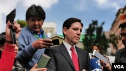 Salvador Romero, presidente del Tribunal Supremo Electoral de Bolivia, habla con la prensa, en La Paz, el martes 7 de enero de 2020. Foto: Yuvinka Gozalvez Avilés/VOA.