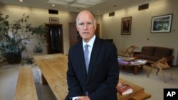 Gubernur California Jerry Brown