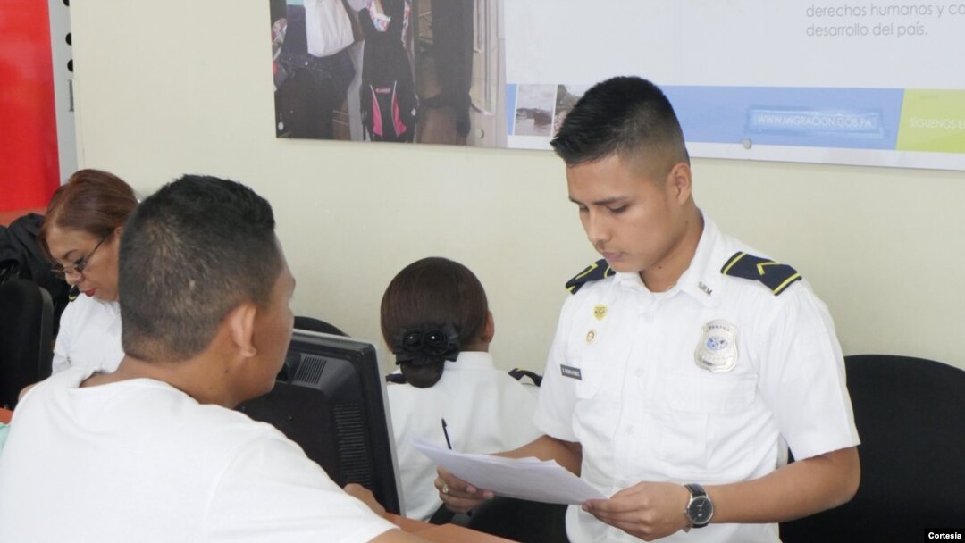 El Servicio Nacional de Migración de Panamá anunció la creación de la Oficina de Asuntos Humanitarios para los Residentes Venezolanos. Foto: Twitter de Migración Panamá.