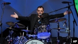 El músico Ringo Starr continúa haciendo presentaciones con su banda All-Starr Band.