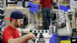 La economía estadounidense disminuyó en el primer trimestre del año.