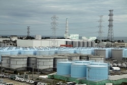 일본 후쿠시마 원자력발전소 주변의 오염수 저장탱크들.