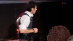 دقایقی با مکس