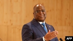 Le président de la République démocratique du Congo, Felix Tshisekedi, lors d'une conférence de presse à l'issue du Sommet sur le financement des économies africaines, à Paris, le 18 mai 2021.