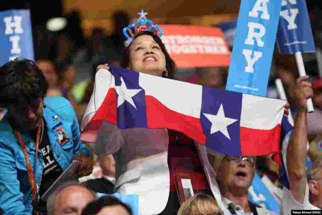 Delegates attend the last night of the Democratic National Convention, in Philadelphia, July 28, 2016.