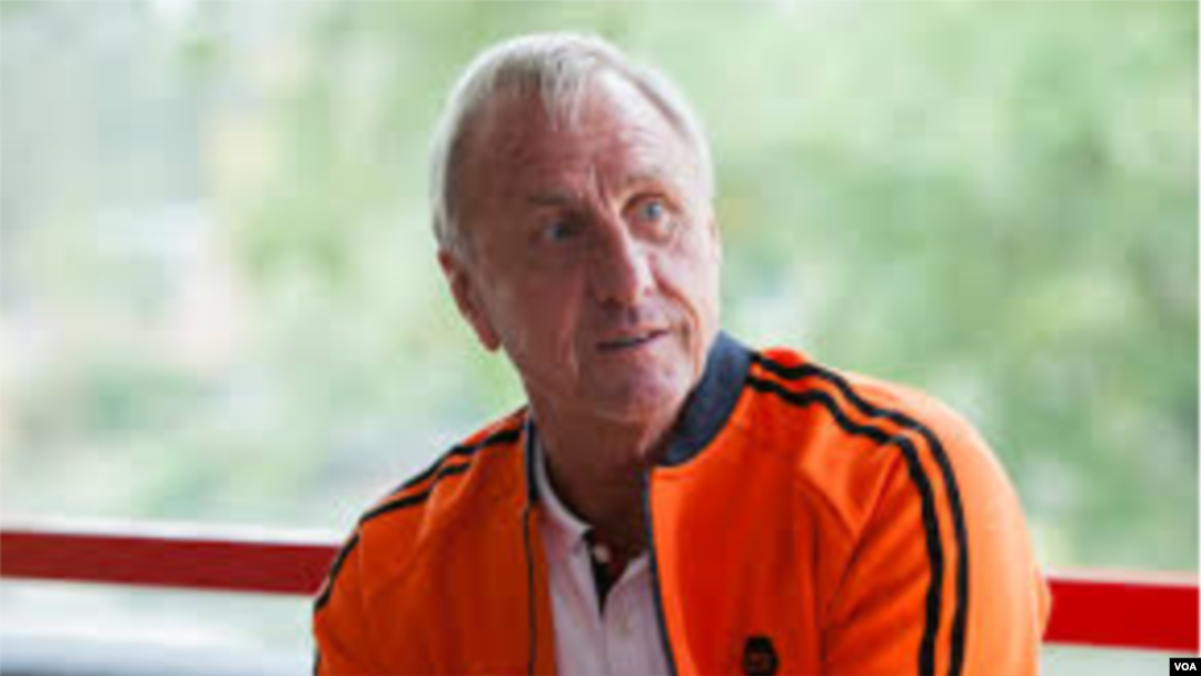 Umukinyi kirangiranwa w'umupira w'amaguru Johan Cruyff yitavye Imana