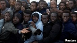 Des migrants ont été secourus au large des côtes libyennes par une opération menée par une ONG espagnole, le 3 février 2017.