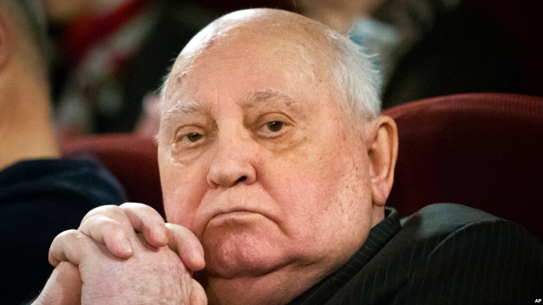 Mantan pemimpin Soviet Mikhail Gorbachev menghadiri pemutaran perdana film karya Werner Herzog di Moskow, Rusia, Kamis, 8 November 2018. (Foto: AP)