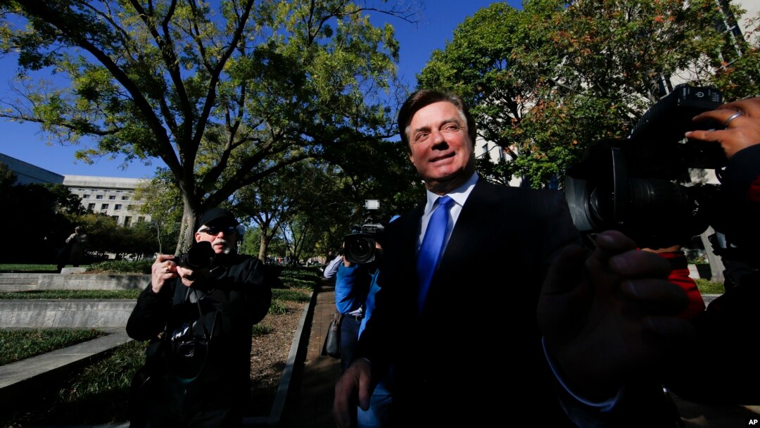 Paul Manafort leaves Federal District Court in Washington, Oct. 30, 2017.