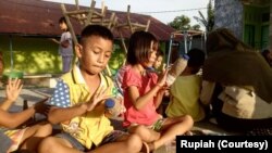 Program Rumah Pendidikan Sampah (Rupiah) bagi anak-anak tentang sampah plastik.(Courtesy: Rupiah)