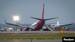 Un Boeing 737 tuvo que realizar un aterrizaje de emergencia en el aeropuerto de La Guardia.
