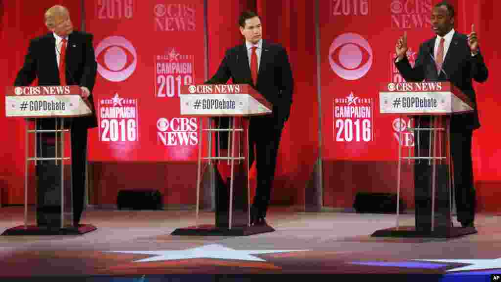 Les anciens candidat présidentiel républicain, Ben Carson, le sénateur Marco Rubio et le cantidat &nbsp;républicain, &nbsp;Donald Trump, lors d&#39;un débat présidentiel, le 13 février 2016.