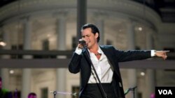 Estrellas como Marc Anthony engalanaron los escenarios del "Show de Cristina".