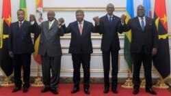 Ba présidents ya Angola Joao Lourenço (C) ya Congo-Brazzaville Denis Sassou Brazzaville (G) ya Ouganda Yoweri Museveni (2 G) ya Rwanda Paul Kagame (2 L) na ya RDC Félix Tshisekedi nsima likita lya CIRGL na Luanda, 21 aout 2019.