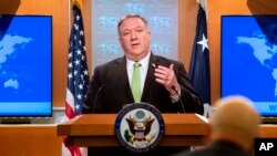 Menteri Luar Negeri AS, Mike Pompeo memberikan keterangan pers di Washington DC, Rabu (20/5). 