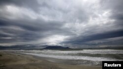 Un orage s'approche de Cape Town, en Afrique du sud, le 1er juin 2015.