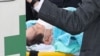 韩国在野党领袖李在明遇刺后正在重症监护室康复中