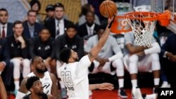 Joel Embiid, LeBron James, Anthony Davis, NBA All Stars, Los Angeles, Californie, le 18 février 2018, 