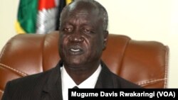 South Sudan Defense Minister Kuol Manyang Juuk speaks to reporters in Juba on June 23, 2014.