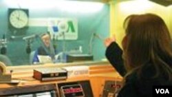 گفت و شنود - خبرې اترې