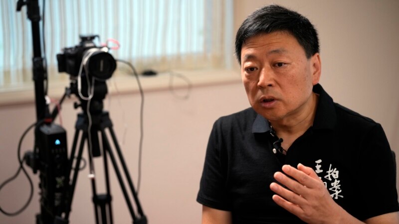 2 Exiled Chinese Bloggers Warn of Police Interrogating Their Followers