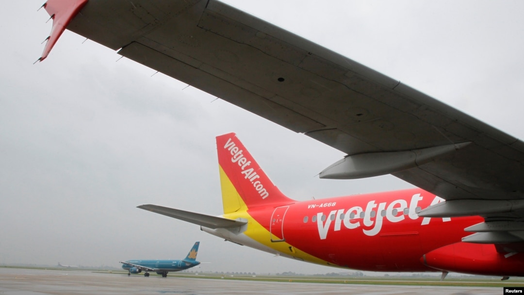 Máy bay A320 của hãng hàng không giá rẻ VietJet. 