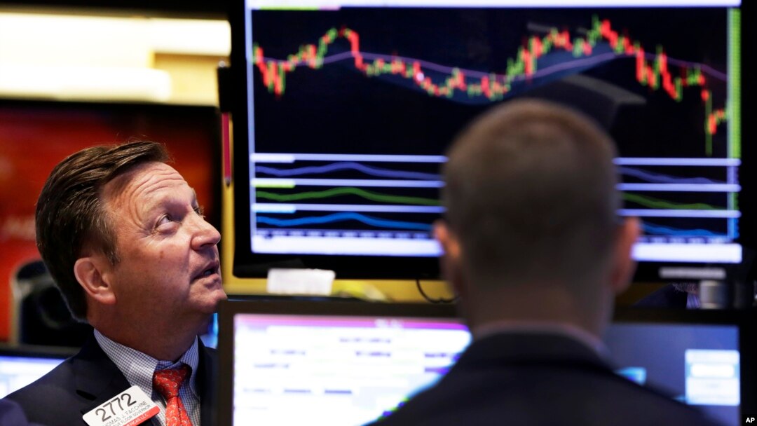 Traders on the floor of the New York Stock Exchange, Sept. 1, 2015.