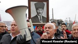 Doğu Perinçek geçen Ocak ayında Strasbourg'da Avrupa İnsan Hakları Mahkemesi'nin duruşmasına katılmıştı.