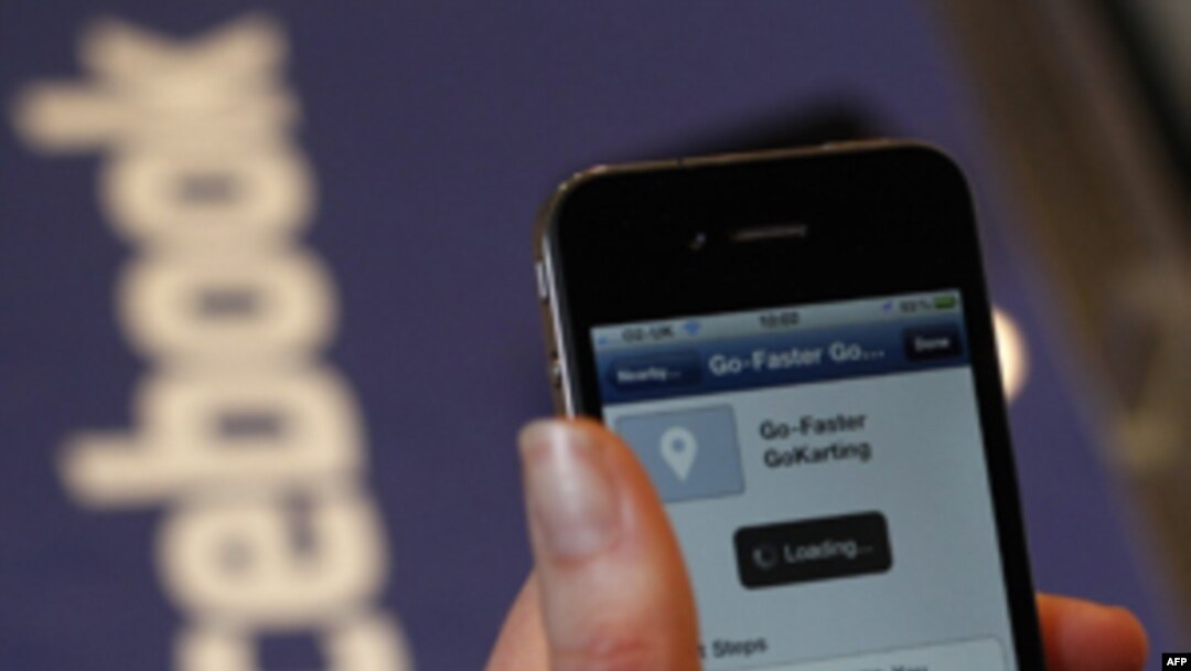 Recientemente, Facebook ha lanzado dos nuevas aplicaciones para mensajería instantánea y fotografías online.