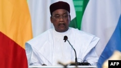 President Mahamadou Issoufou of launches, Sept. 17, 2019, a pipeline project to carry crude oil from southeast Niger to the port of Seme in Benin.