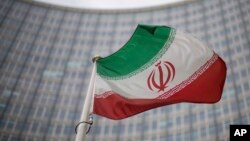 Iran dan IAEE telah menyelesaikan masalah di fasilitas Marivan, di provinsi Fars. IAEA mengatakan memiliki informasi bahwa pada tahun 2003 Iran berencana menggunakan dan menyimpan material di lokasi untuk pengujian bahan peledak.