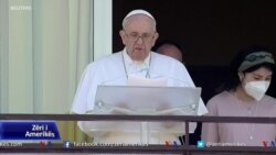 Papa Françesku shfaqet në publik për herë të parë pas operacionit