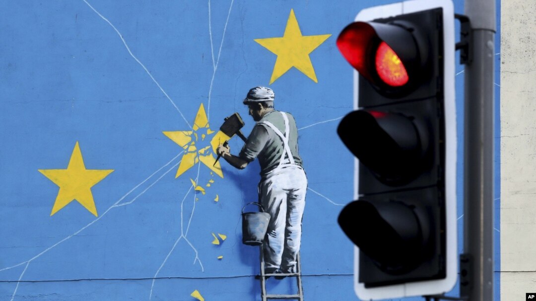 Arhiva - Pogled na mural posvećen Bregzitu u Doveru, 11. decembra 2019.