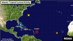 La tormenta tropical Danny se convertirá el lunes en depresión tropical según el Centro Nacional de Huracanes, en Miami.