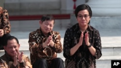 Sri Mulyani Indrawati saat namanya diumumkan dalam pengumuman kabinet oleh Presiden Joko Widodo di Istana Merdeka, Jakarta, 23 Oktober 2019.