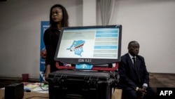 La Commission électorale nationale indépendante (Céni) a présenté la machine à voter à Kinshasa, le 21 février 2018.