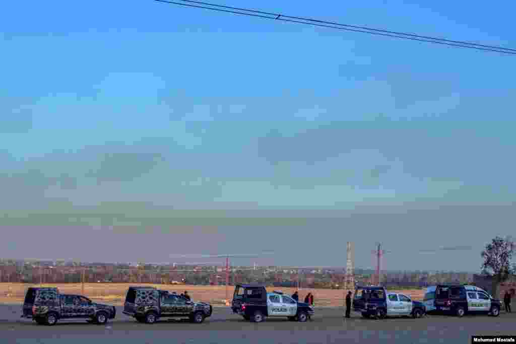 Now police checkpoints and highly equipped security clusters are on each crossroad and highway in Minya to ensure the security of locals and international visitors. (Hamada Elrasam/VOA)